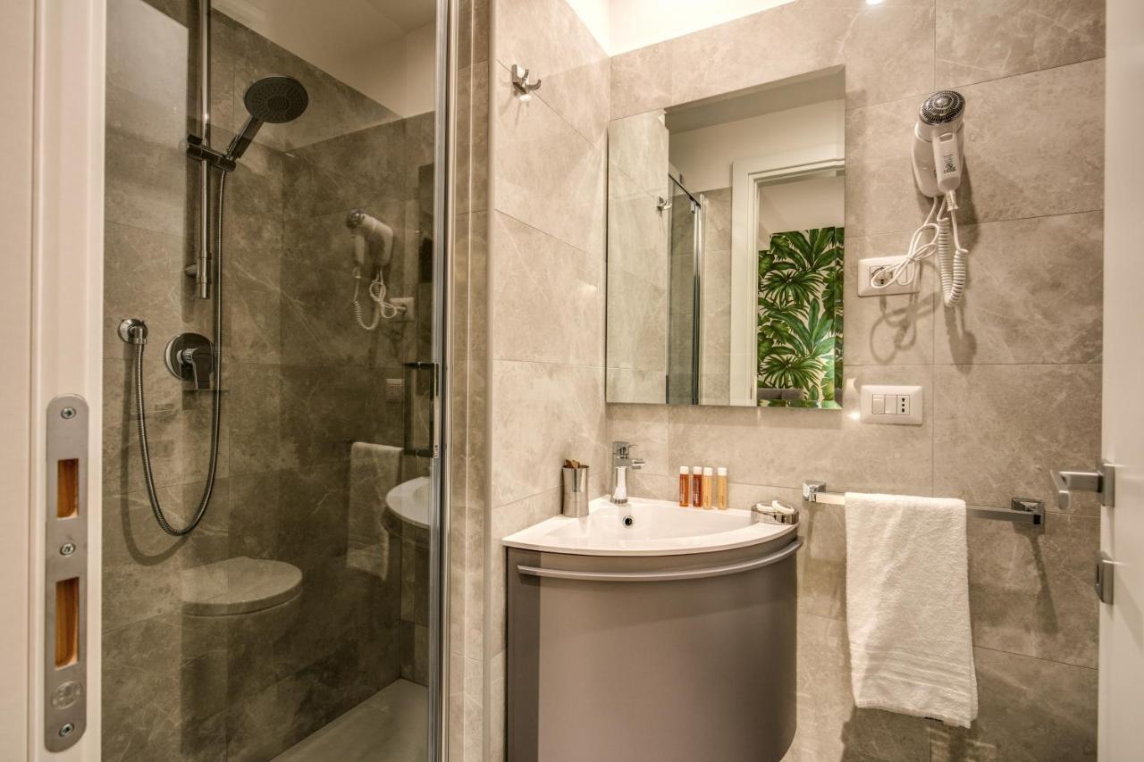 Vite 21 Luxury Rom